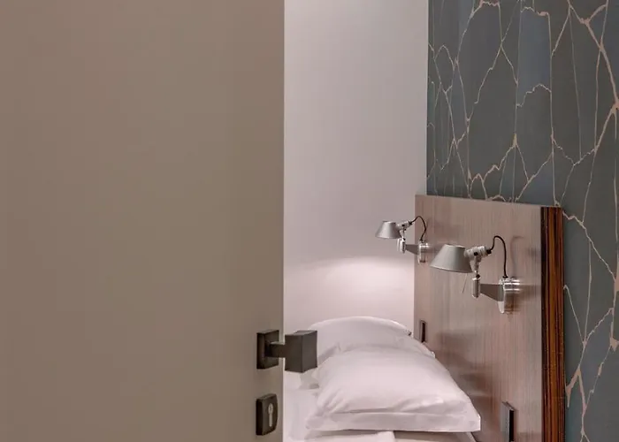 The Place 3* Milan